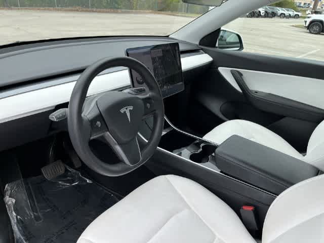 Used 2021 Tesla Model Y Long Range AWD/4WD image 11