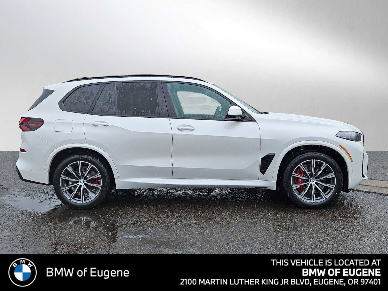 New 2026 BMW X5 xDrive40i w/ M Sport Package image 2