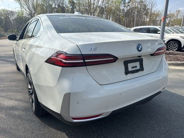 Used 2025 BMW i5 xDrive40 w/ Premium Package image 14