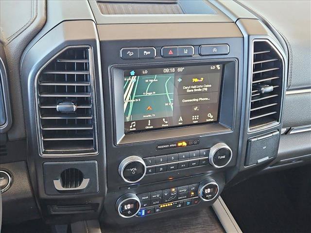 Used 2018 Ford Expedition Limited w/ Equipment Group 301A AWD/4WD image 15