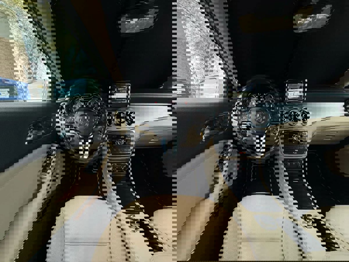 Used 2015 Mercedes-Benz GLA 250 4MATIC image 54