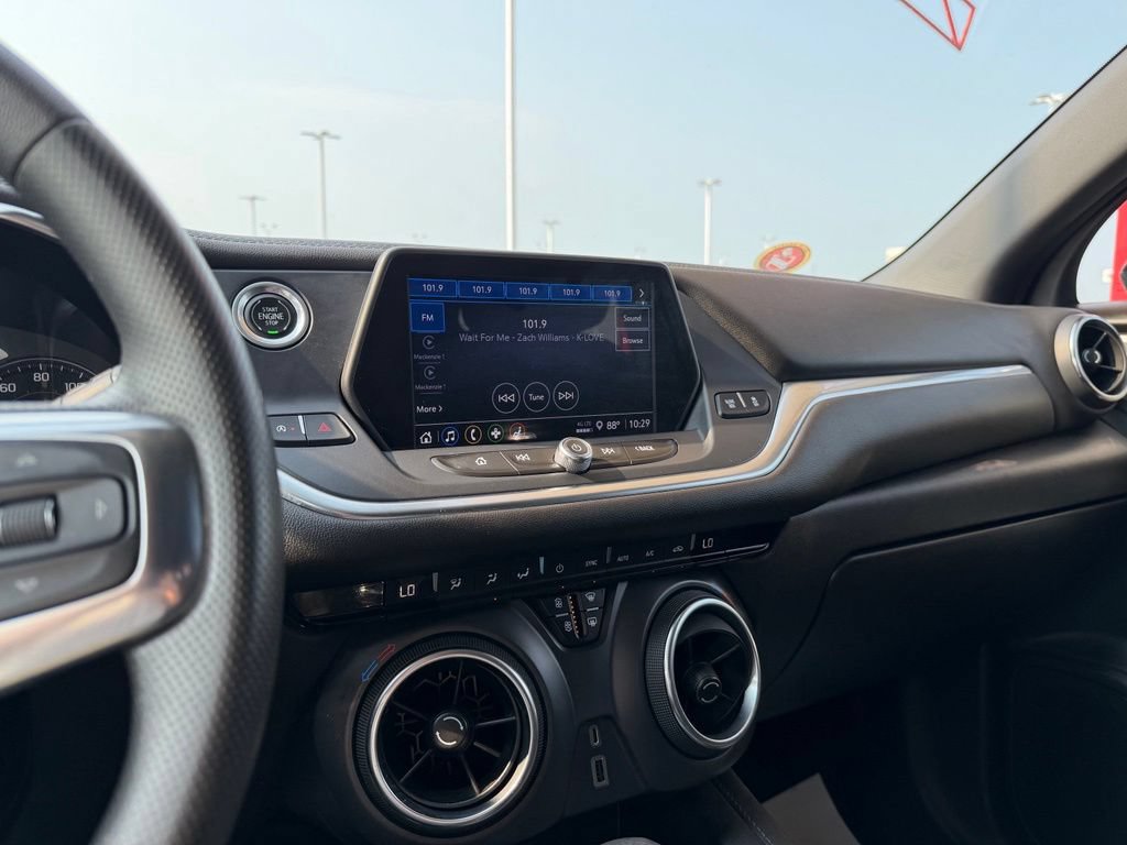Used 2021 Chevrolet Blazer LT FWD image 20