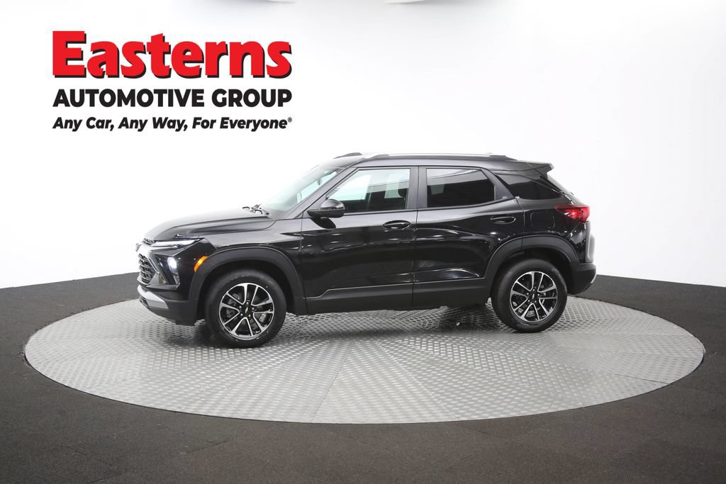 Used 2026 Chevrolet TrailBlazer LT w/ LT Cold Weather Package AWD/4WD image 58
