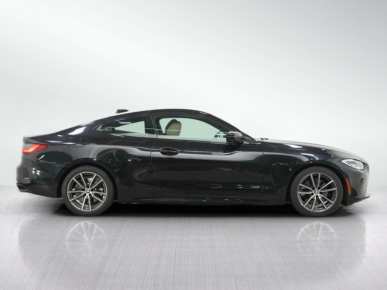 Used 2021 BMW 430i Coupe w/ Convenience Package RWD image 6