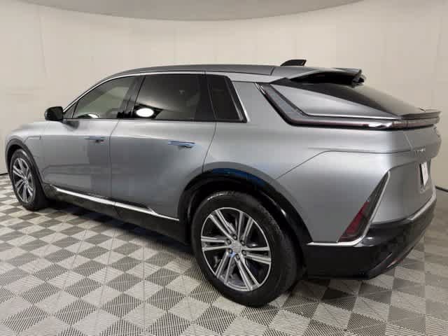 Used 2024 Cadillac Lyriq Luxury RWD image 5