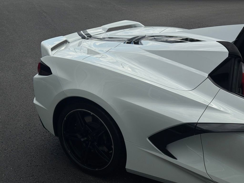 Used 2023 Chevrolet Corvette Stingray w/ Z51 Performance Package image 23