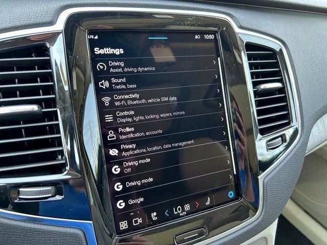 New 2025 Volvo XC90 T8 Plus w/ Protection Package Premier image 30