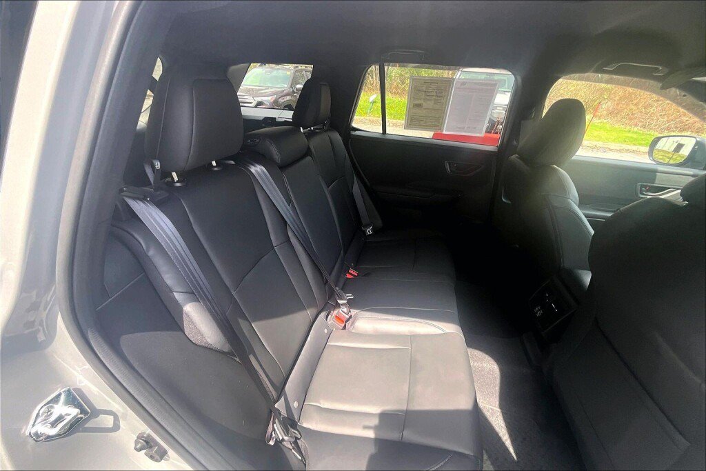 Certified 2026 Subaru Outback Premium AWD/4WD image 15