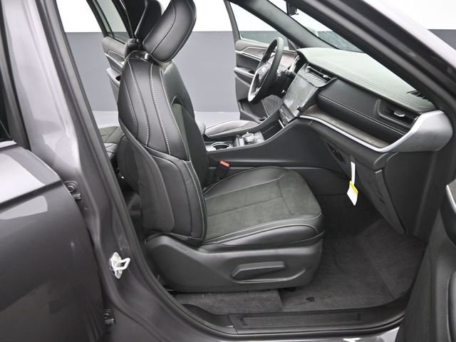 New 2026 Jeep Grand Cherokee L Laredo image 20