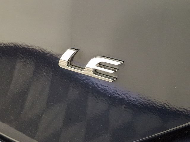 Used 2018 Toyota Corolla LE FWD image 30