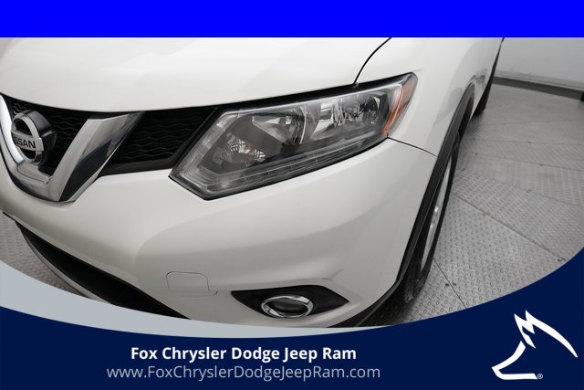 Used 2016 Nissan Rogue SV image 22