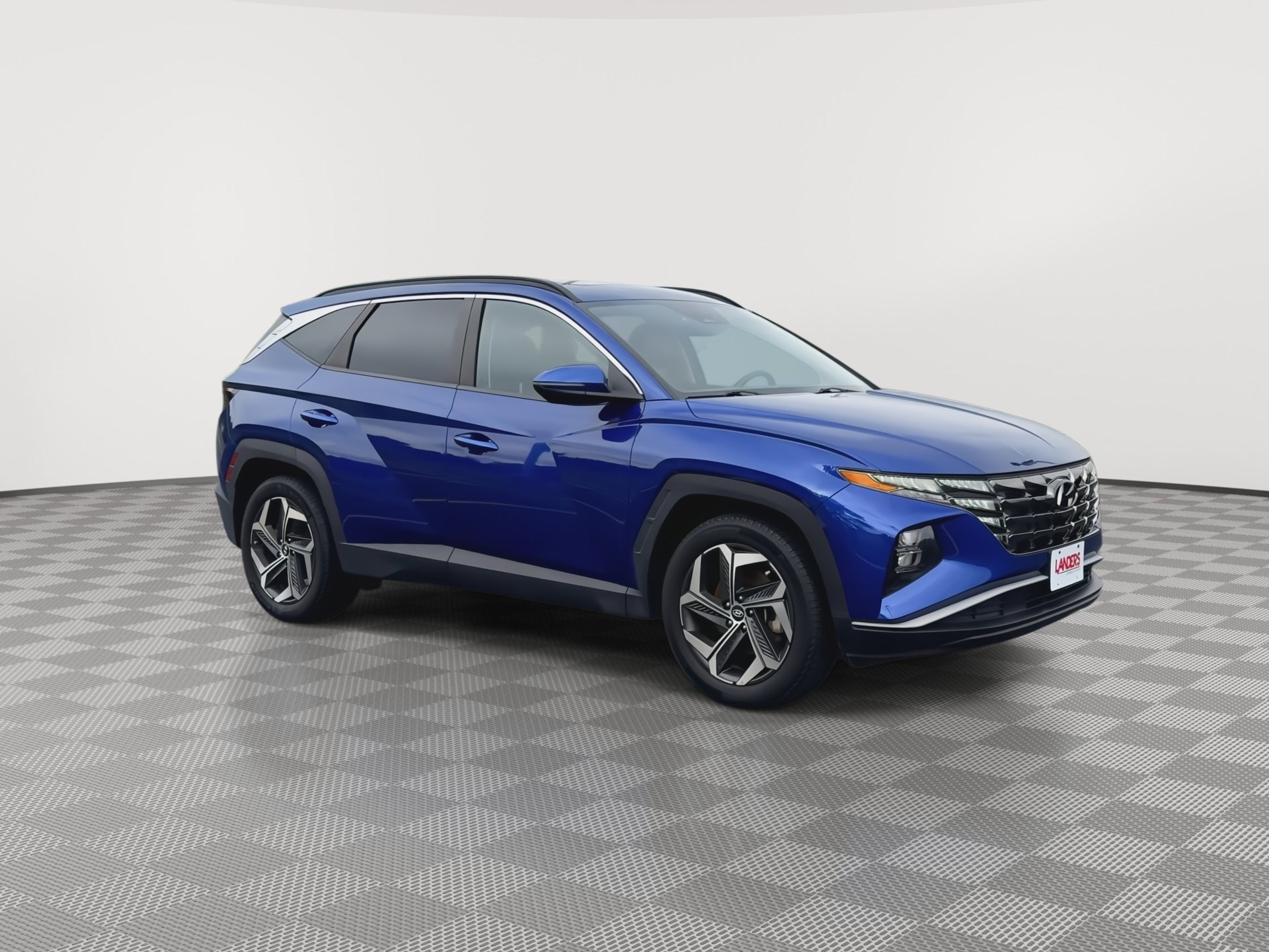 Used 2022 Hyundai Tucson SEL w/ Convenience + Premium Package FWD image 2