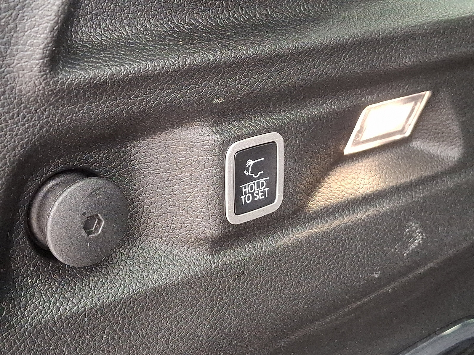 Certified 2021 Jeep Grand Cherokee L Limited w/ Trailer Tow Group (B) image 30