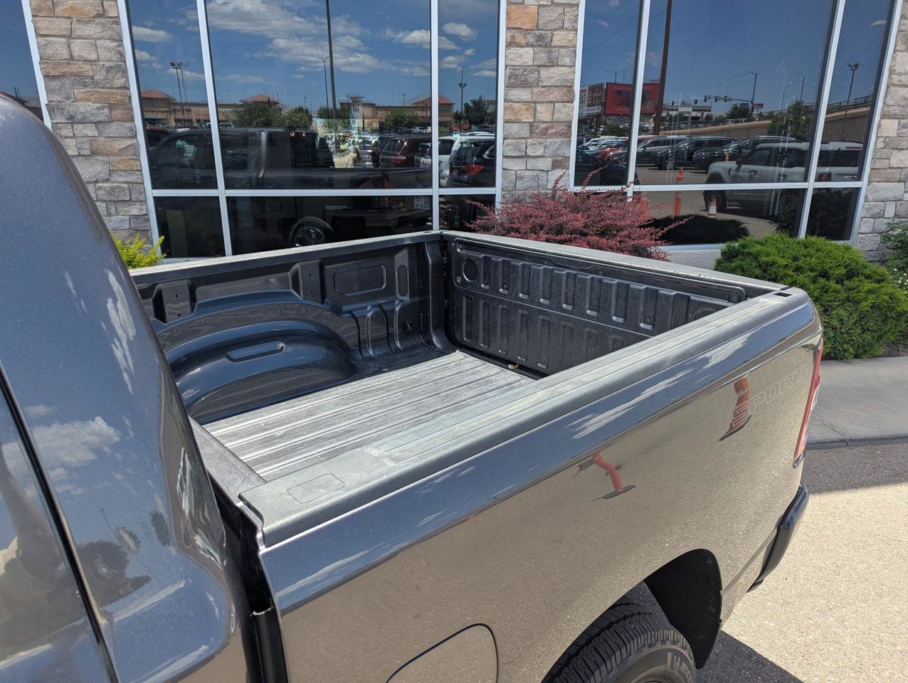 Used 2022 RAM 1500 Big Horn AWD/4WD image 28