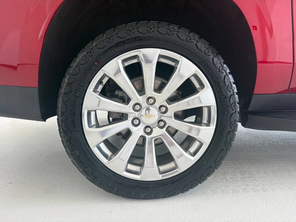 Used 2023 Chevrolet Suburban Premier AWD/4WD image 26