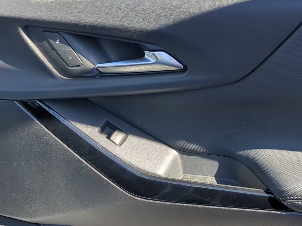 Used 2025 Chevrolet Equinox LT image 35