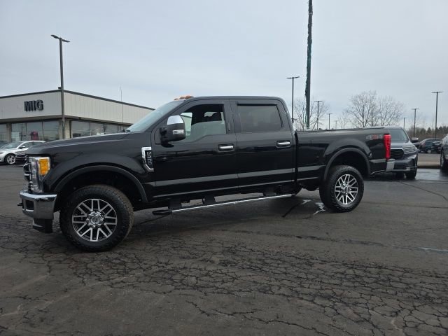 Used 2017 Ford F250 XLT w/ XLT Value Package image 3