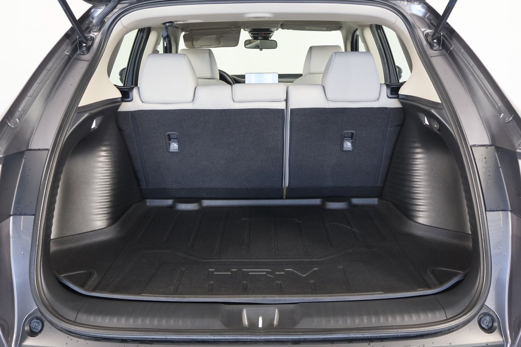 Used 2025 Honda HR-V LX image 12