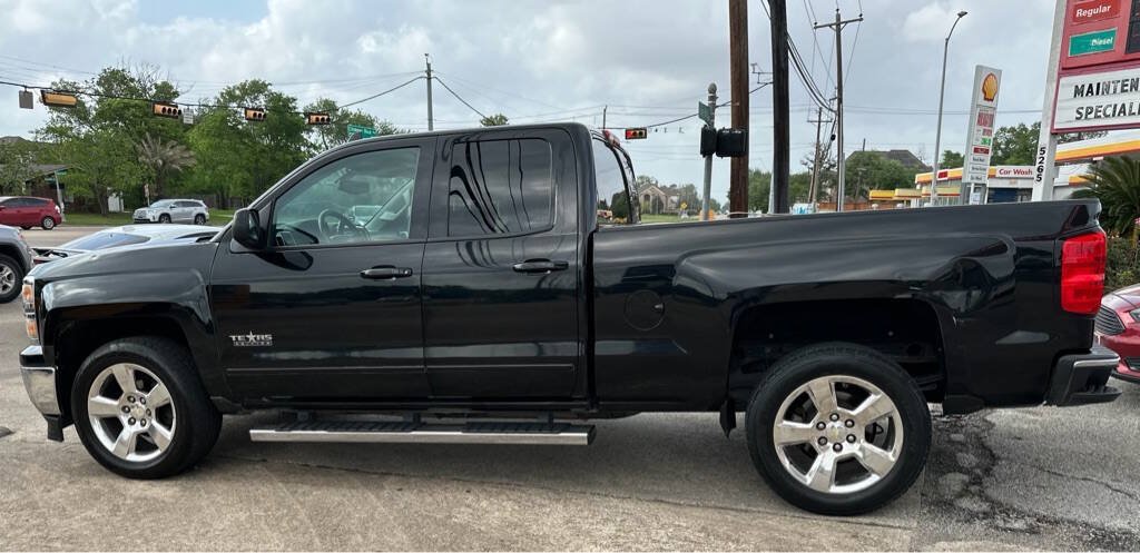 Used 2015 Chevrolet Silverado 1500 LT w/ Texas Edition, 1LT Trim RWD image 4