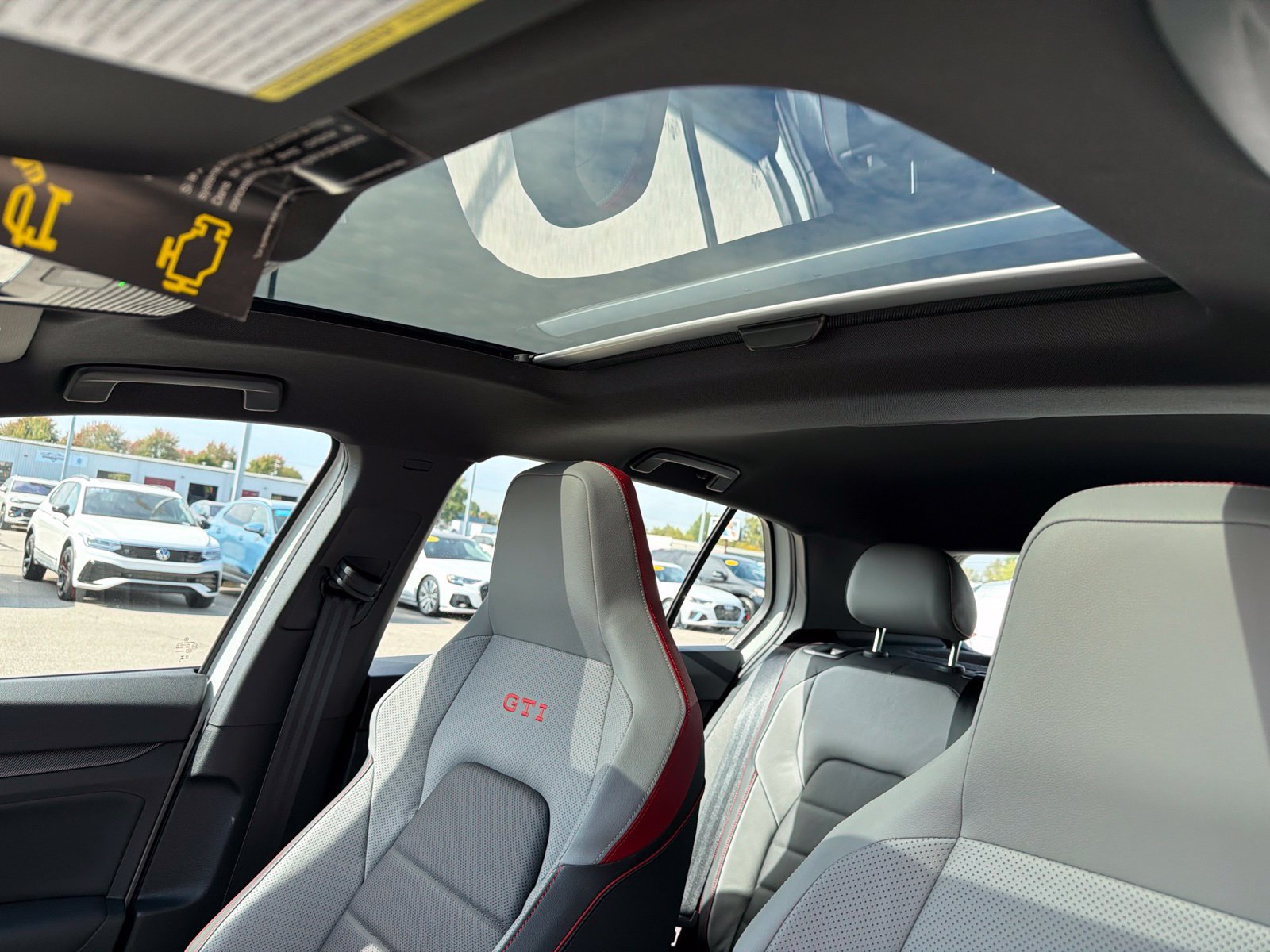 New 2026 Volkswagen GTI SE FWD image 18