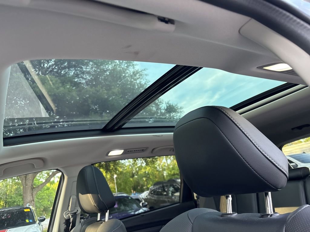 Certified 2022 Subaru Ascent Limited w/ Technology Package image 4