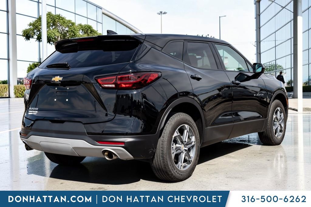 Used 2025 Chevrolet Blazer LT FWD image 20