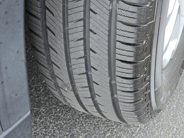 Used 2018 Chevrolet Traverse LT image 10