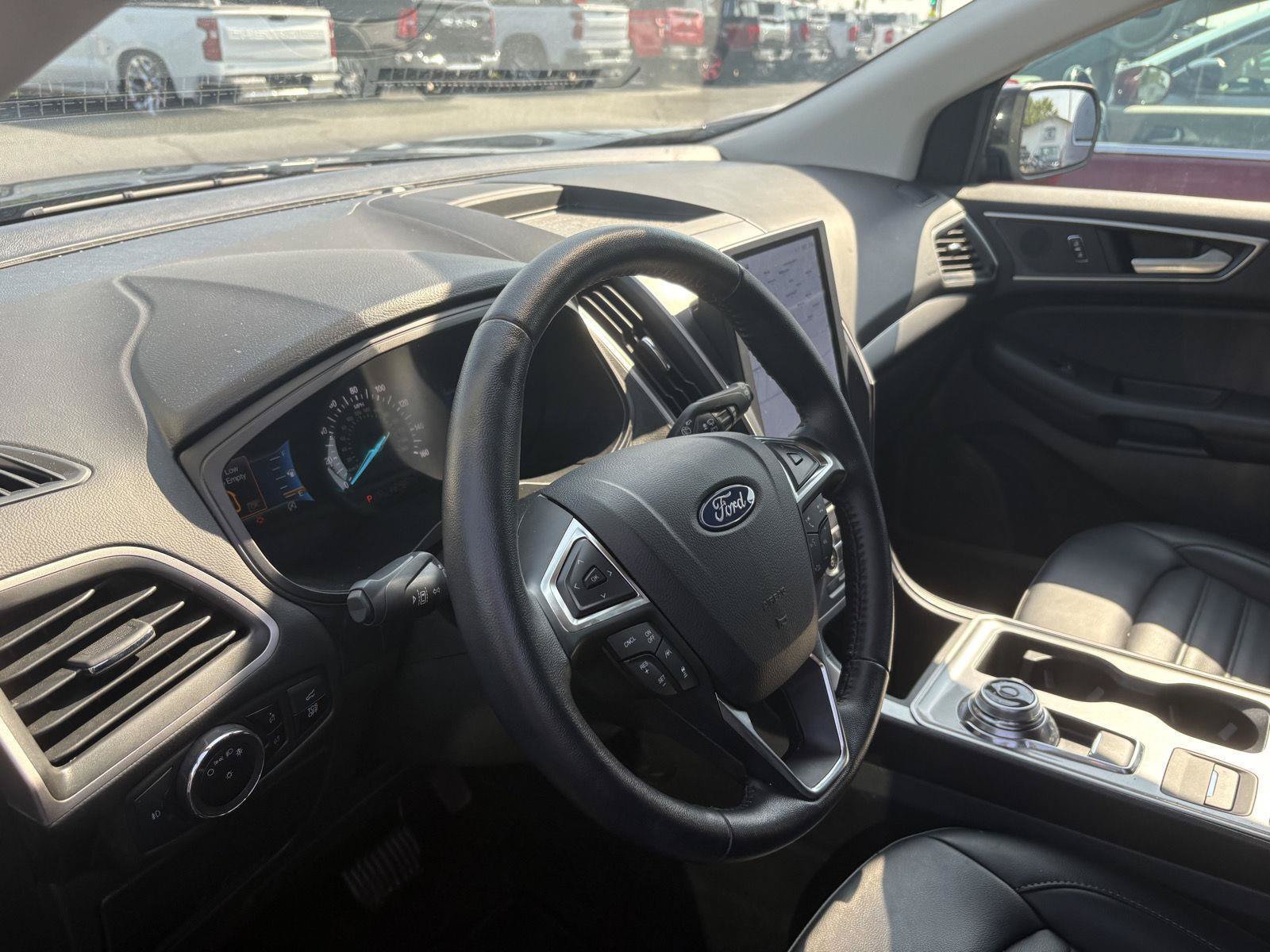 Used 2023 Ford Edge SEL w/ Convenience Package AWD/4WD image 9