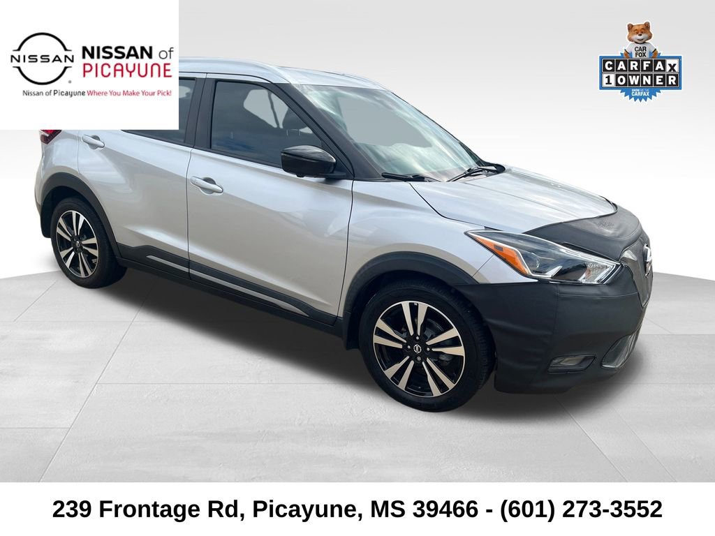 Used 2020 Nissan Kicks SR image 9