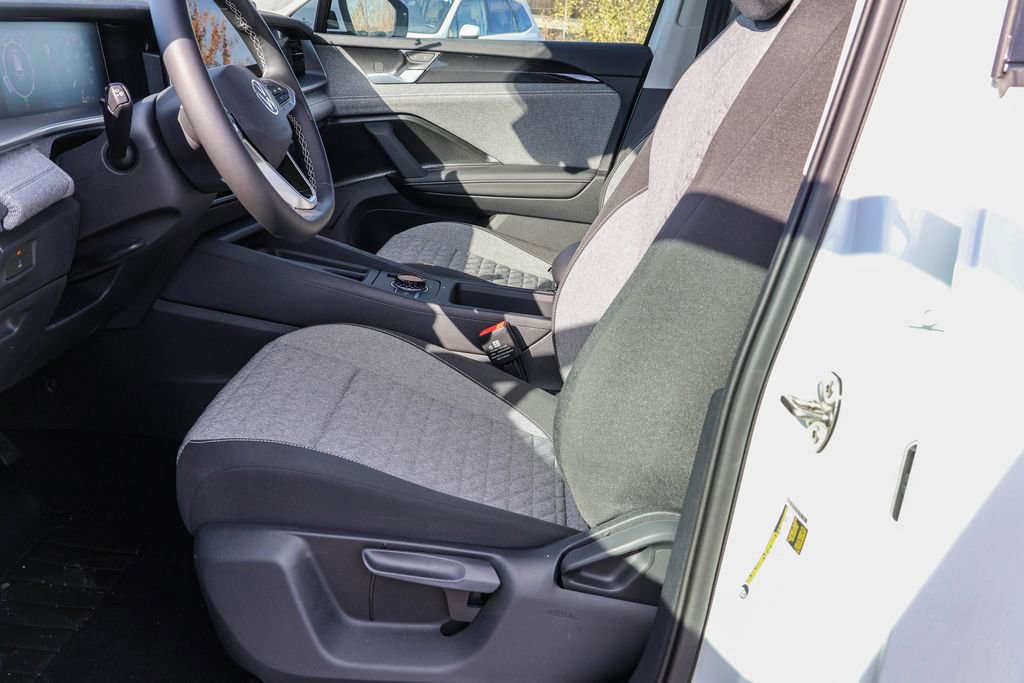 New 2025 Volkswagen Tiguan S image 6