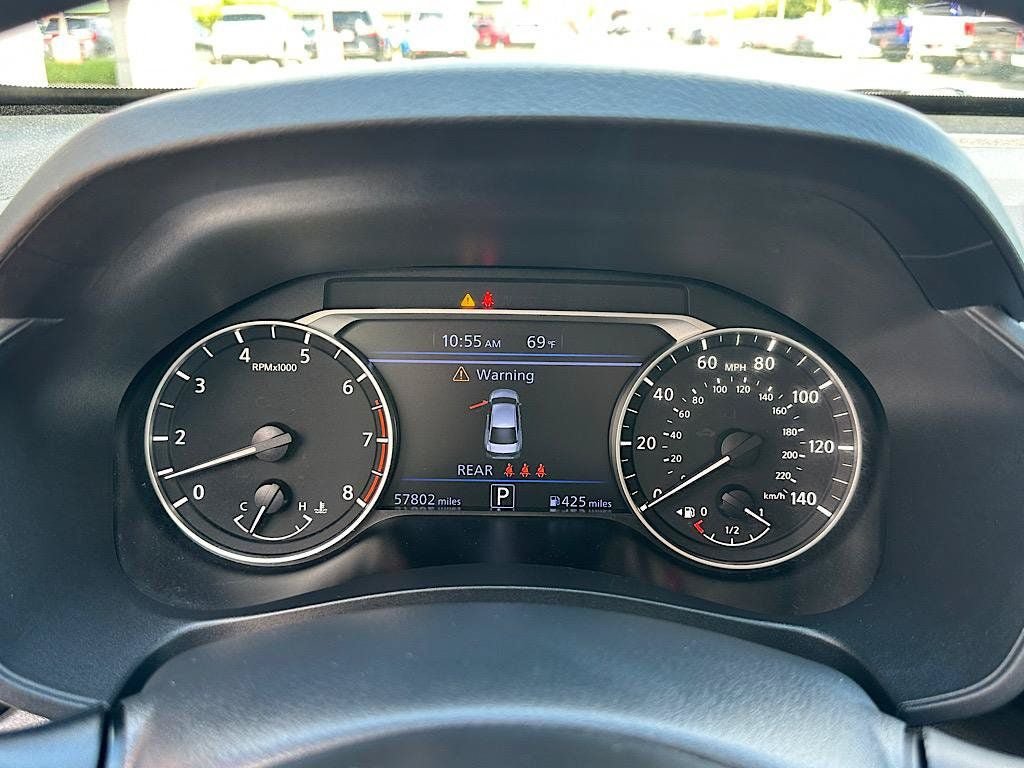 Used 2025 Nissan Altima 2.5 SV FWD image 21