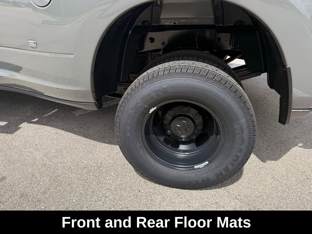 New 2026 RAM 3500 Tradesman AWD/4WD image 37