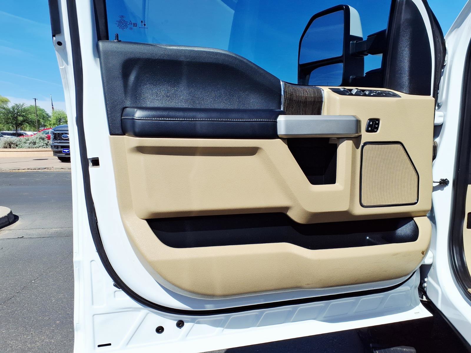 Certified 2021 Ford F250 Lariat w/ Lariat Value Package image 21