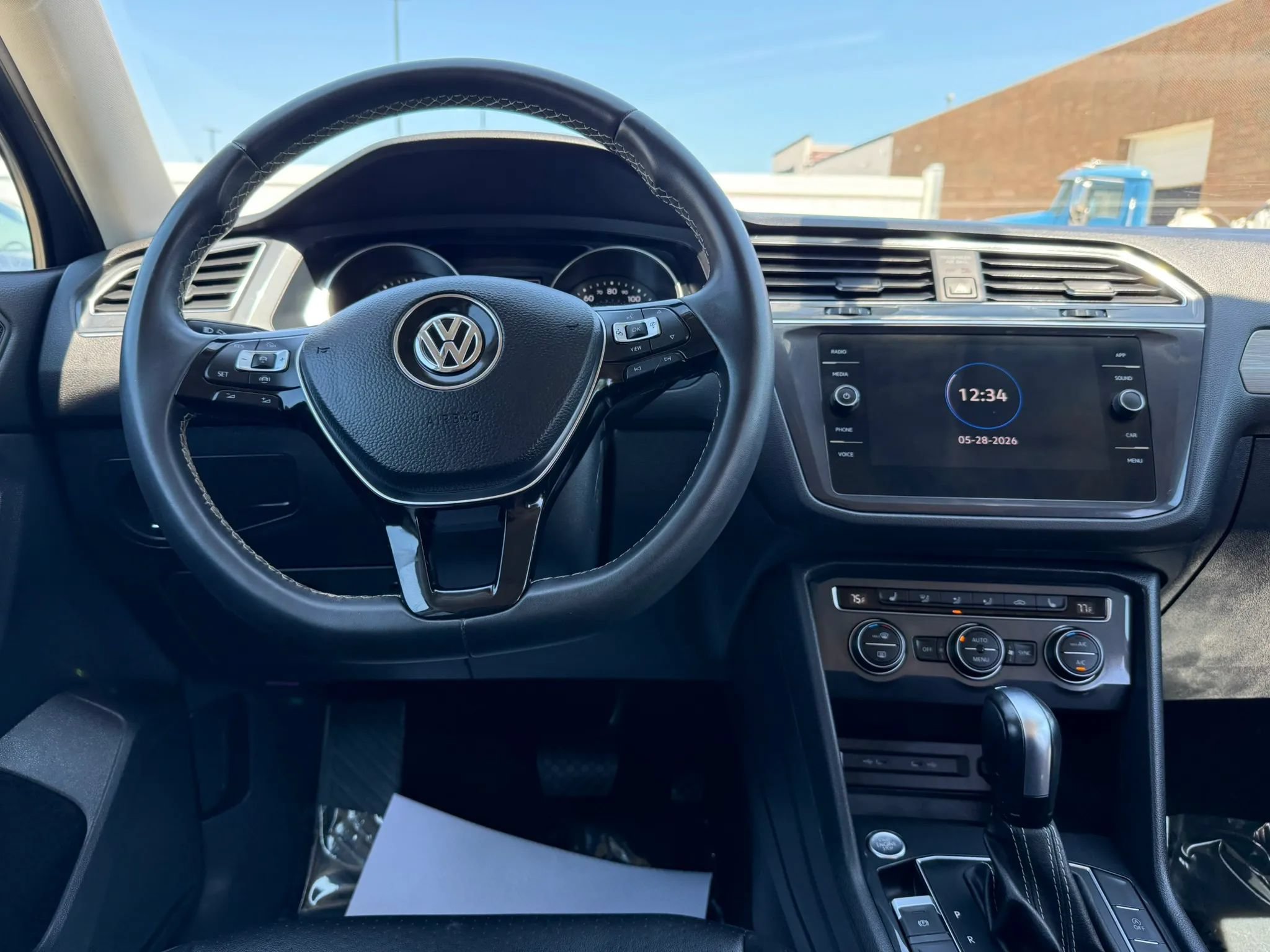 Used 2021 Volkswagen Tiguan SE R-Line AWD/4WD image 25