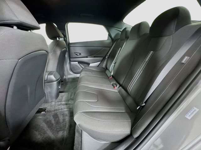Certified 2025 Hyundai Elantra Sport FWD image 26