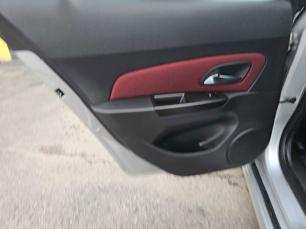 Used 2013 Chevrolet Cruze LT w/ RS Package image 42