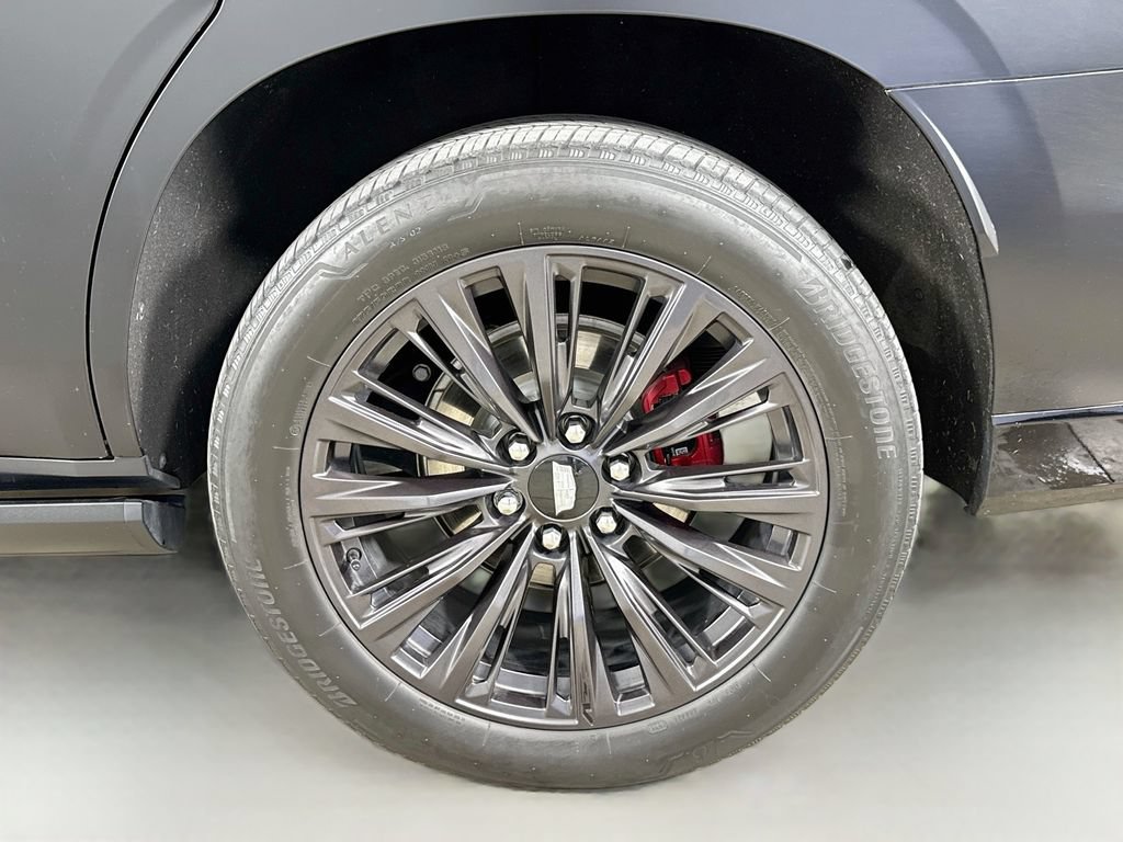 Used 2023 Cadillac Escalade V w/ LPO, ONYX Package AWD/4WD image 35
