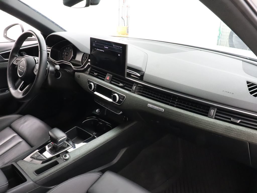 Used 2023 Audi A4 2.0T Premium w/ Convenience Package AWD/4WD image 28