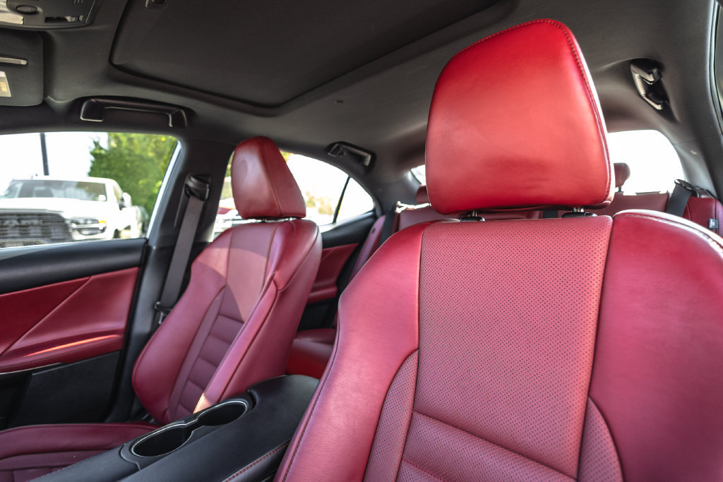 Used 2018 Lexus IS 350 AWD image 20