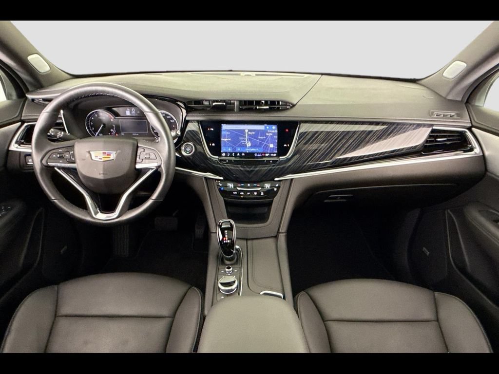 Used 2024 Cadillac XT6 Premium Luxury FWD image 9