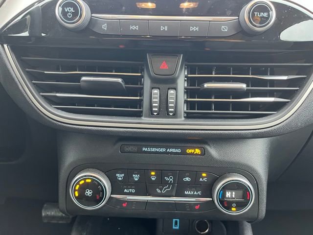 Used 2020 Ford Escape SE image 23