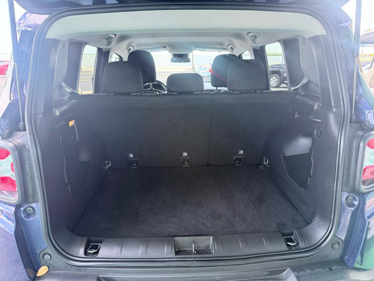 Used 2020 Jeep Renegade Altitude image 20