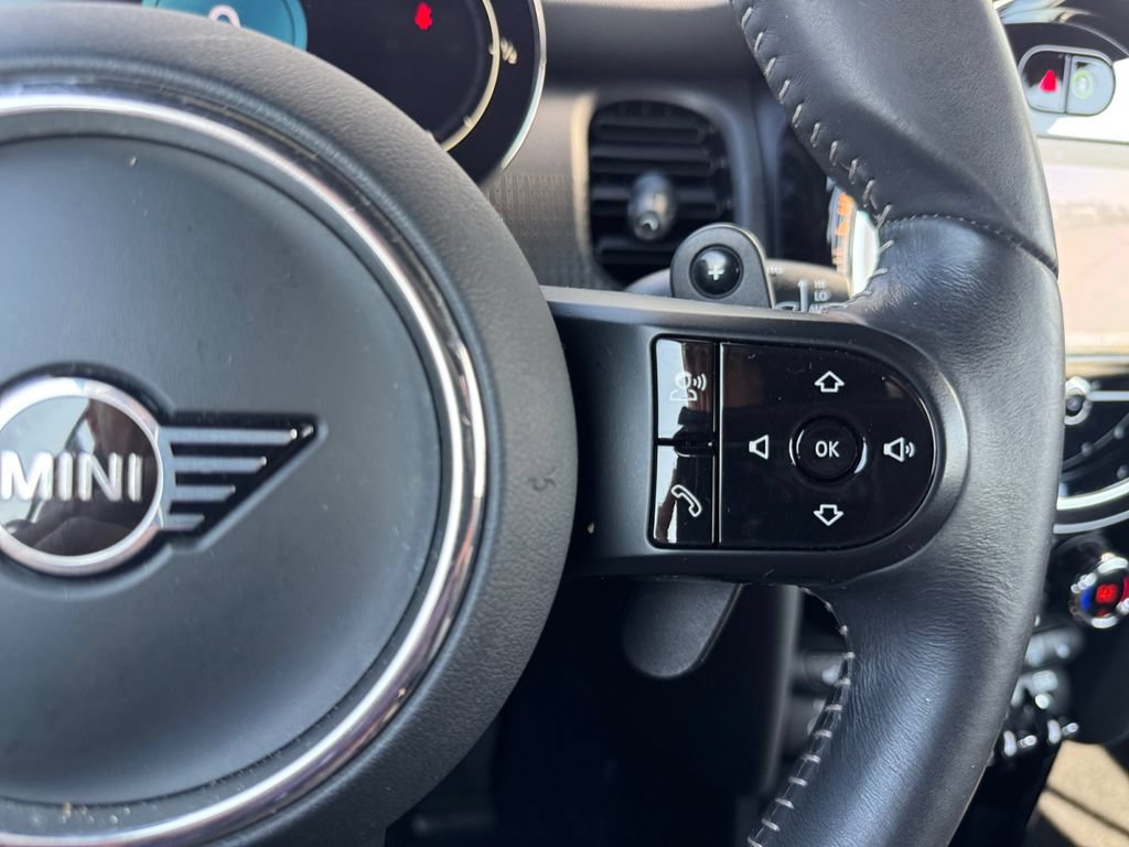 Used 2024 MINI Cooper S w/ Seaside Edition FWD image 17