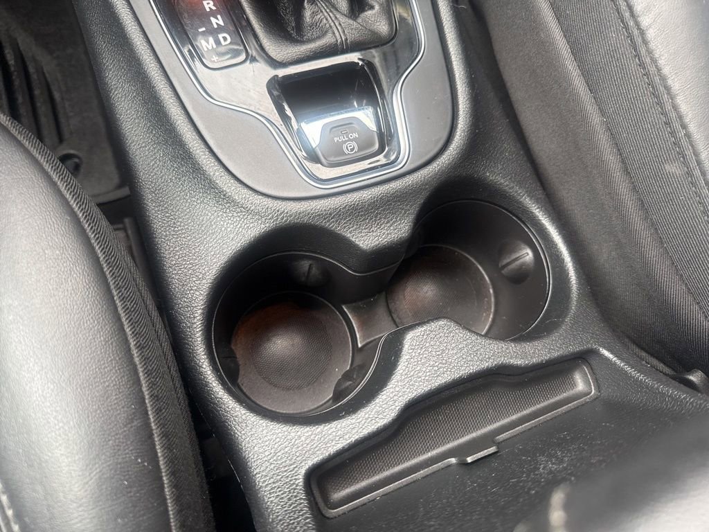 Used 2019 Jeep Cherokee Limited image 19