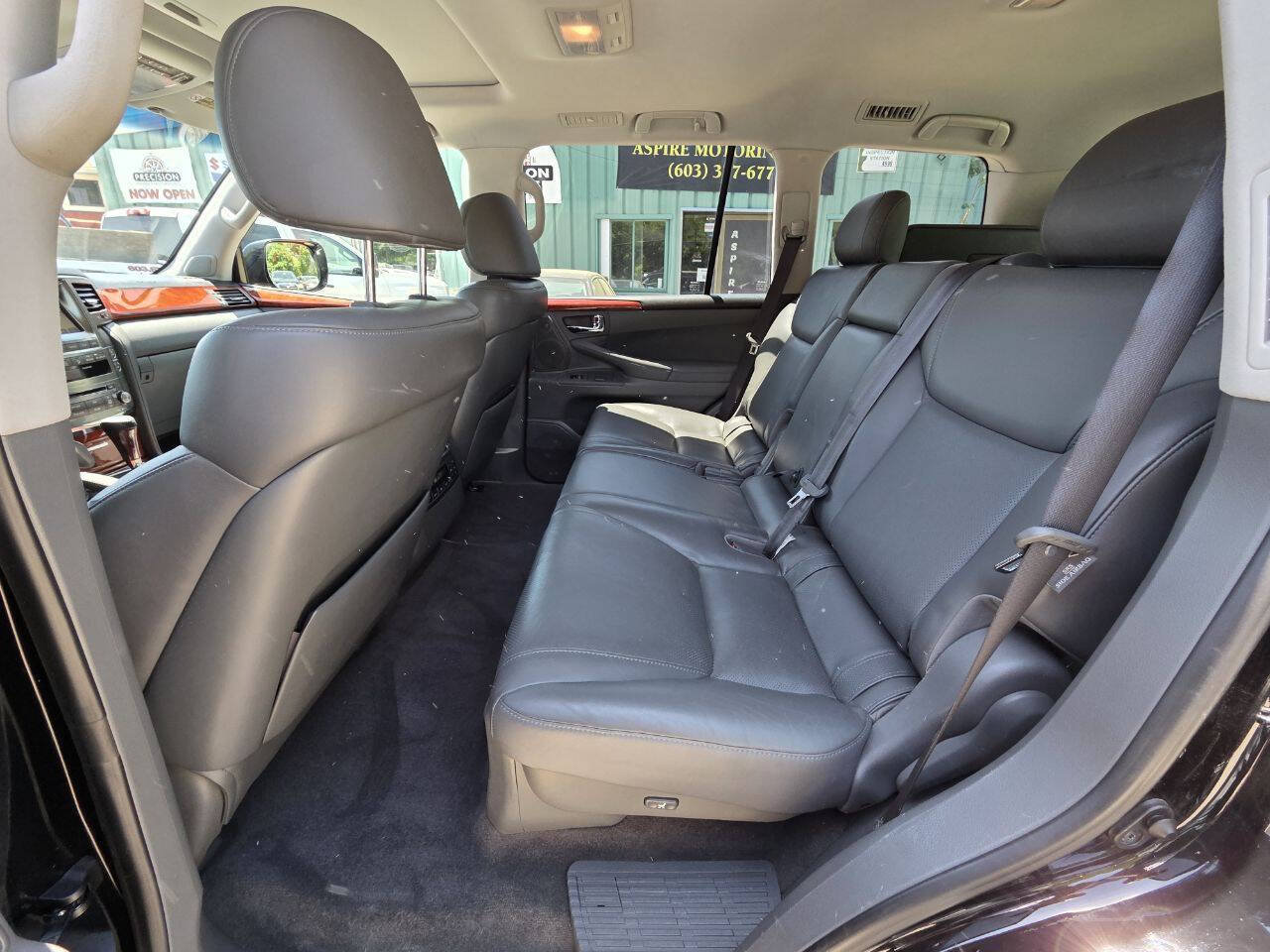 Used 2009 Lexus LX 570 4WD image 14