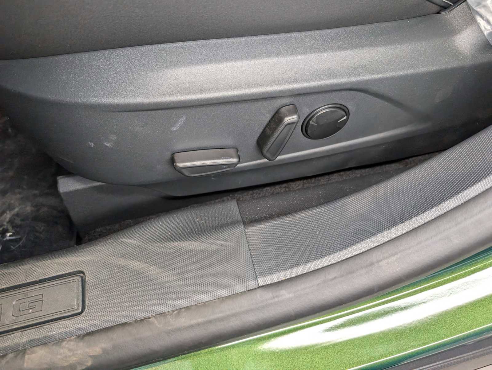 New 2025 Ford Mustang Mach-E GT w/ Bronze Appearance Package image 30