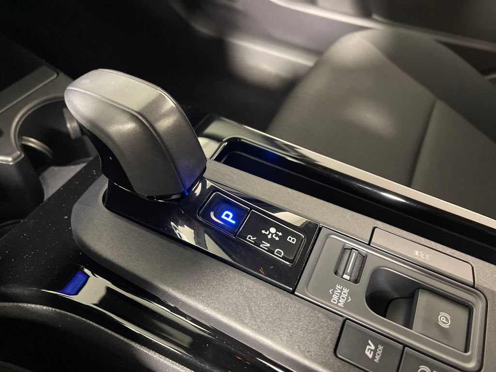 Certified 2024 Toyota Prius LE AWD/4WD image 22