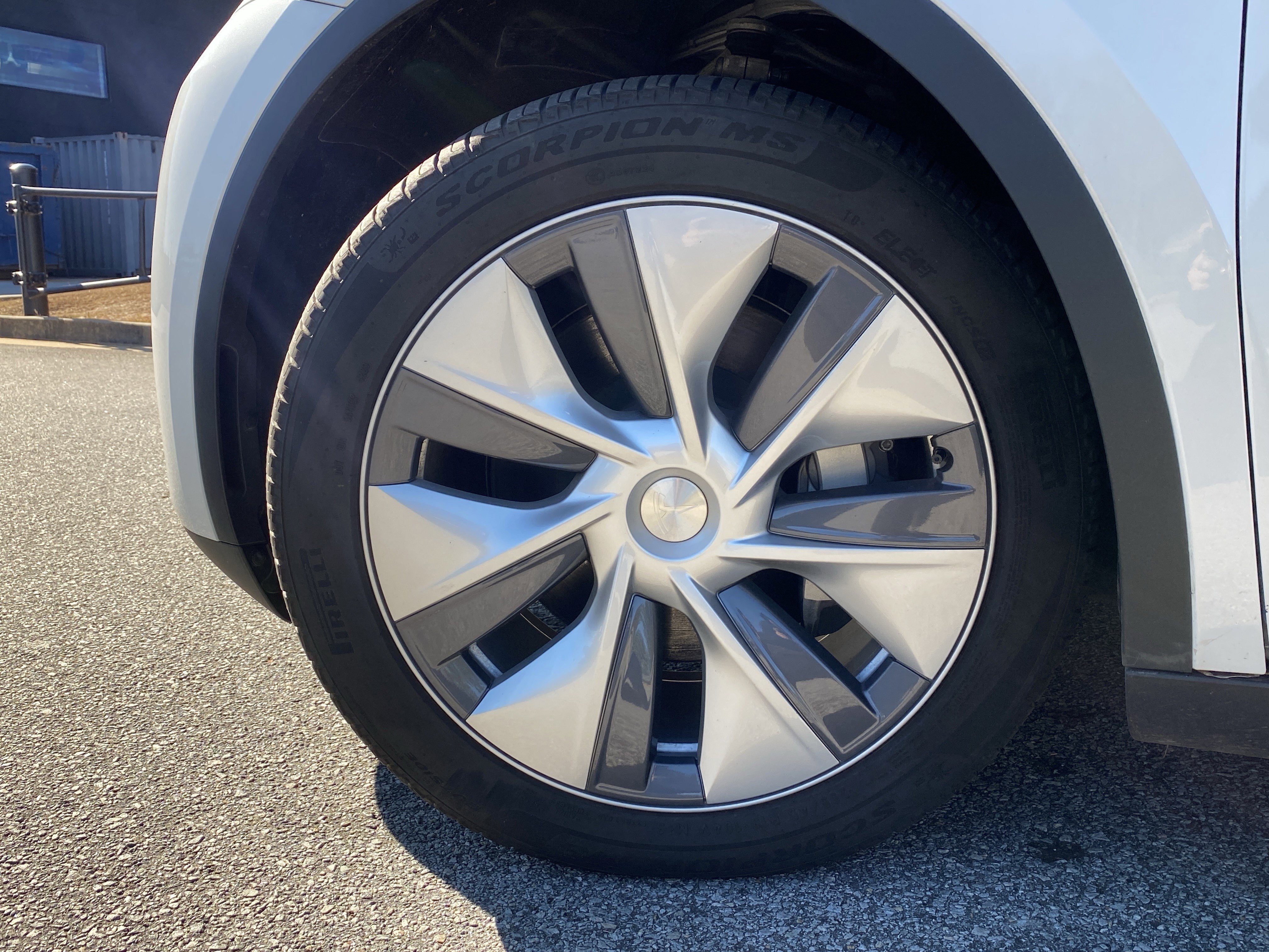 Used 2023 Tesla Model Y Long Range image 9