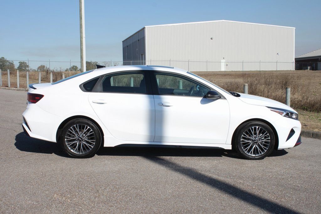 Used 2024 Kia Forte GT-Line w/ GT-Line Premium Package image 19