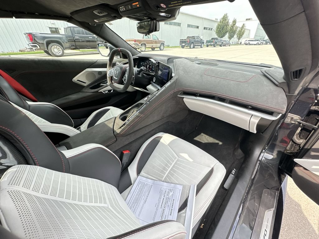 Certified 2023 Chevrolet Corvette Stingray Premium Conv w/ Z51 Performance Package RWD image 24